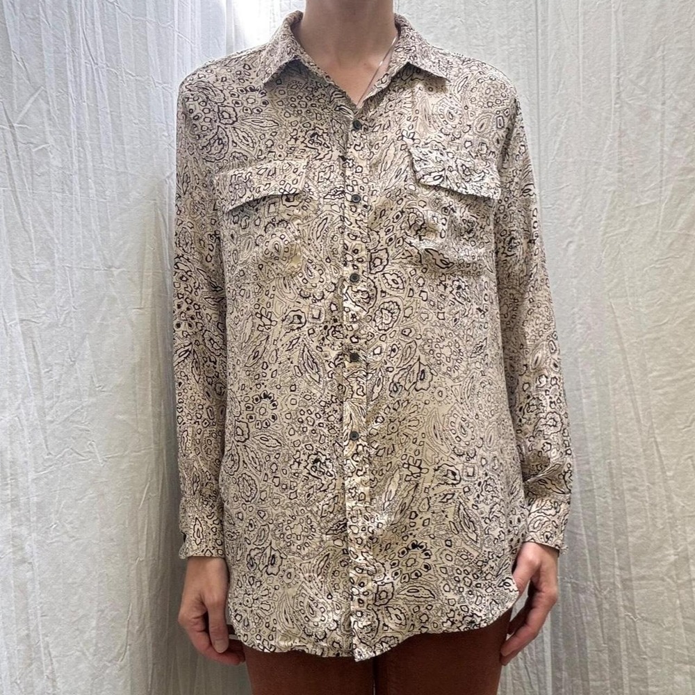 Cabi Silk Paisley Print Tan Beige Black Button Down Blouse Small Boho Oversized